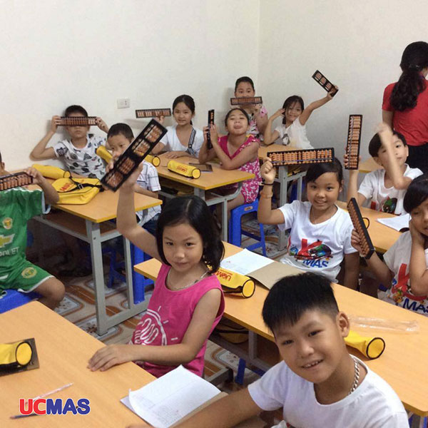 Tiết học vui vẻ tại UCMAS Bắc Ninh - Chi nhánh Từ Sơn