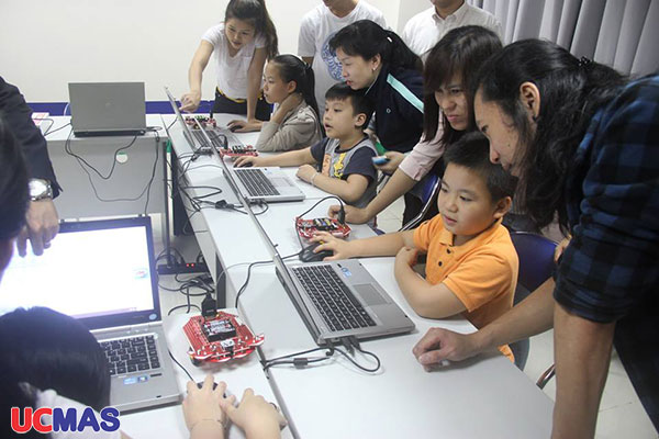 Tập làm các bài toán tư duy lập trình là cách học hiệu quả nhất